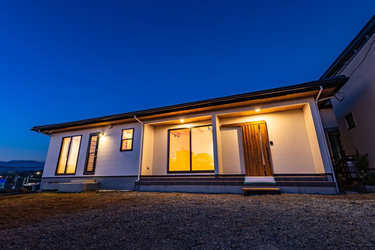 和モダンと洋風インテリアで叶える３人家族の理想の平屋(富士宮)